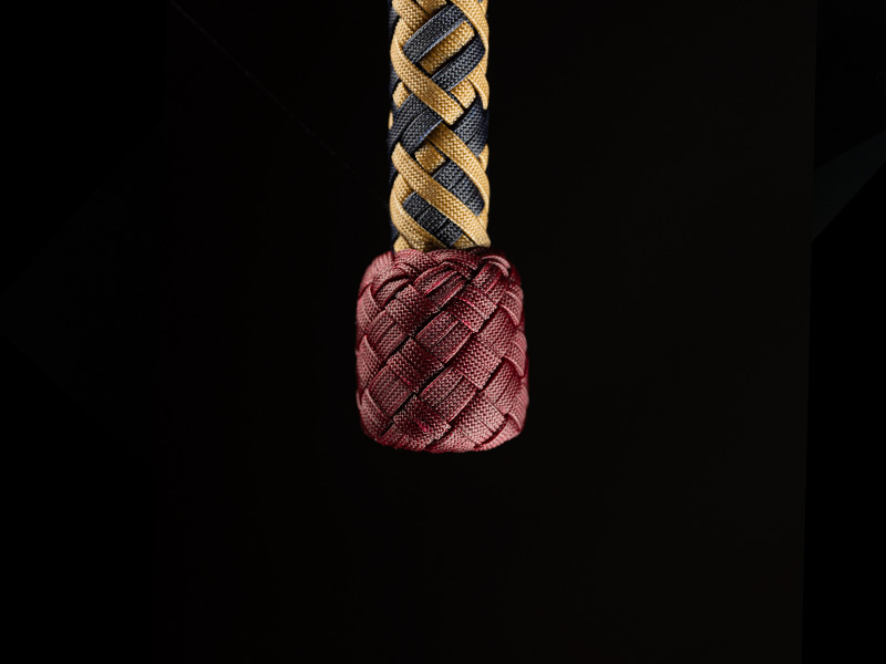 The heel of an 8 foot Nightlord Bullwhip